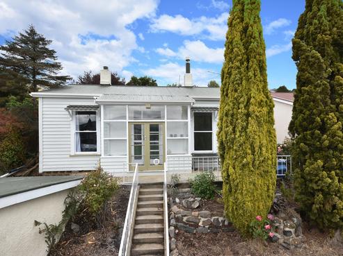 23 Kaikorai Valley Road, Kaikorai