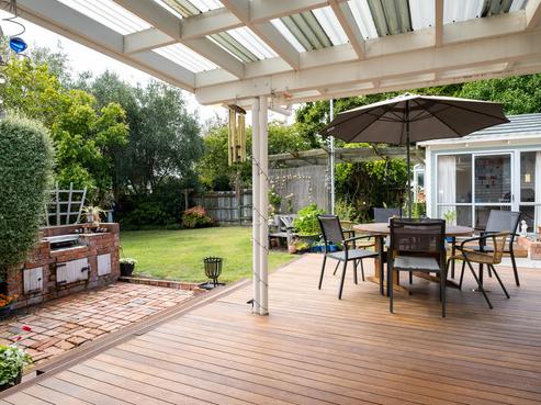 6 Guthrie Road, Havelock North