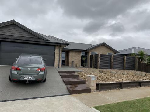 7 Whakatipu Street, Pegasus
