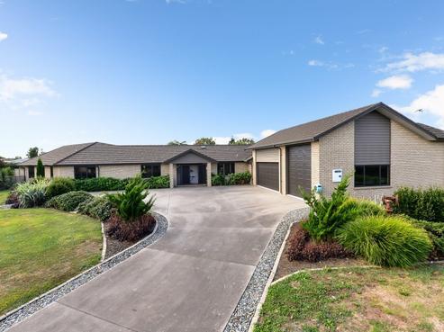 5 De La Mare Drive, Leamington