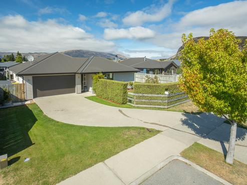 19 Sherwin Avenue, Albert Town