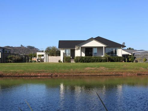 119 Karo Drive, Matarangi