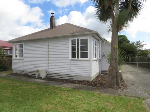 8 Colvin Street, Westport