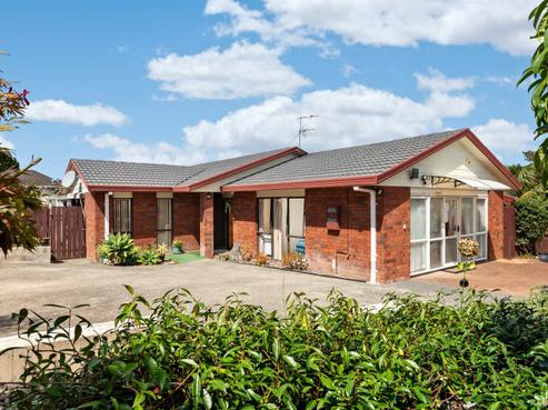 2/132 Botany Road, Botany Downs