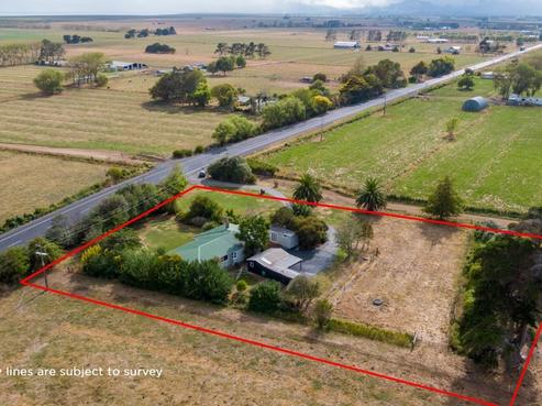 1304 State Highway 25, Pipiroa