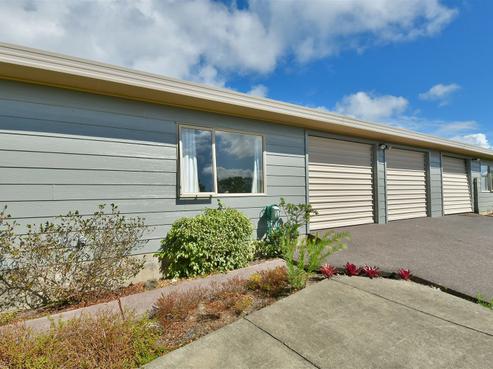 1427 Whangaparaoa Road, Army Bay