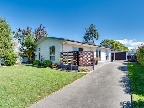28 Tait Drive, Greenmeadows