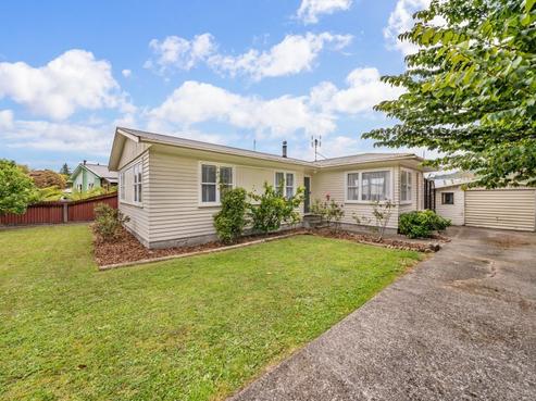 1305 Fergusson Drive, Brown Owl