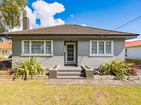 84 Western Hills Drive, Kensington
