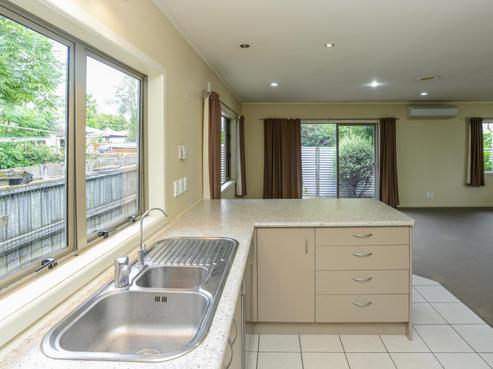 708A Park Road South, Akina