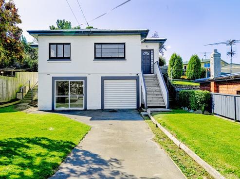 18 Durham Street, Mornington