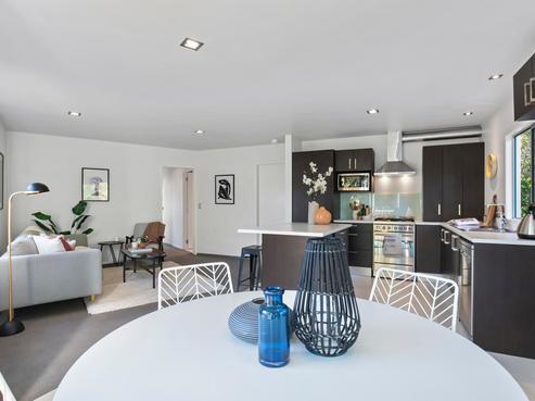 101 Stott Avenue, Birkdale