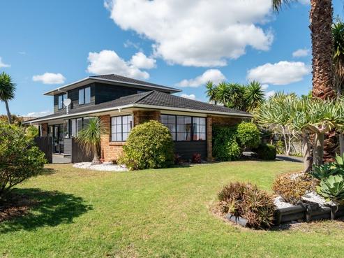 26 Nicholas Road, Somerville