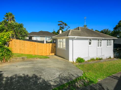 50 Pupuke Road, Hillcrest