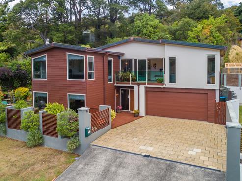 76 Heretaunga Square, Silverstream