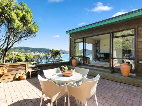 12 Lindum Terrace, Roseneath