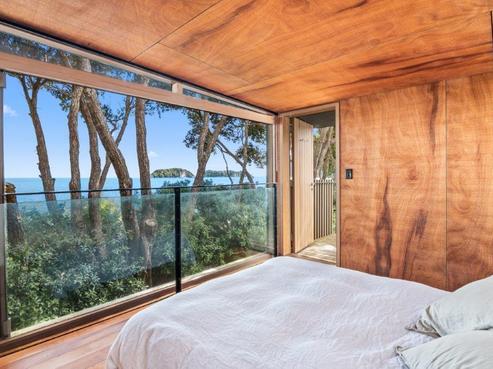 12 Peninsula Road, Tata Beach