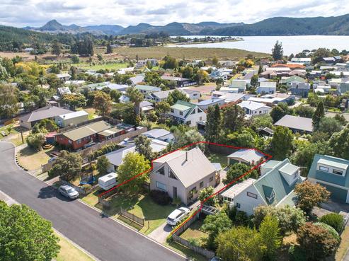 101 Ngati Pu Place, Whangamata