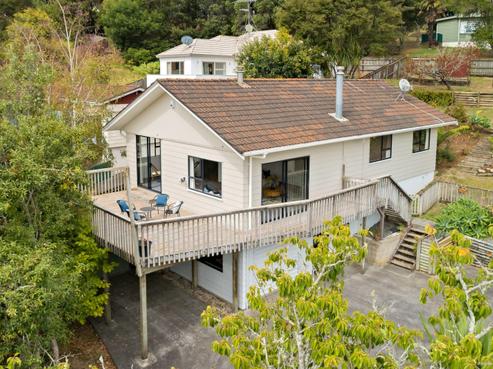 71 Spinella Drive, Bayview