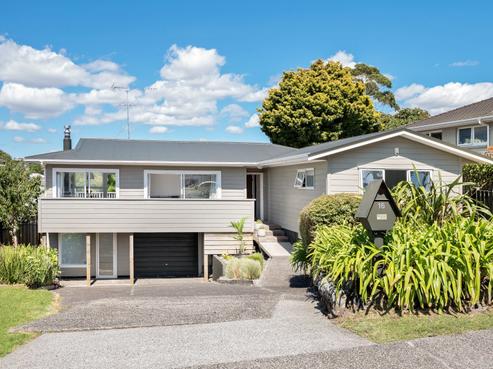 16 Boys Place, Pakuranga Heights