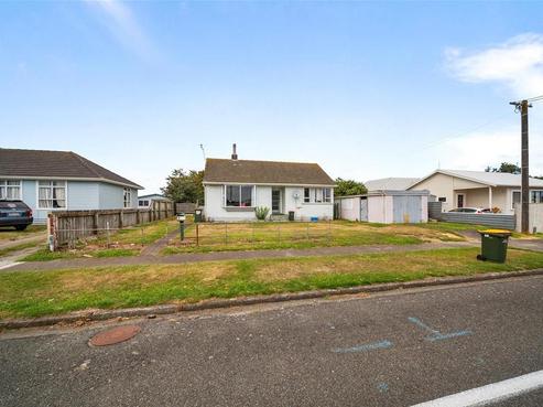 81 Fairfield Road, Hawera