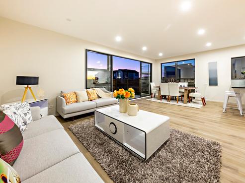 8 Hollowout Street, Takanini