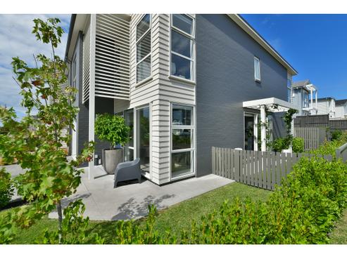 2 Couldrey Crescent, Red Beach