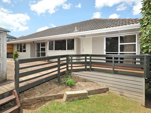 2/36 Bleakhouse Road, Howick