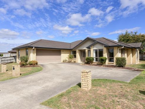 77 Farringdon Avenue, Rototuna North