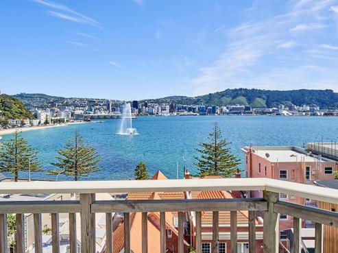 296 Oriental Parade, Oriental Bay