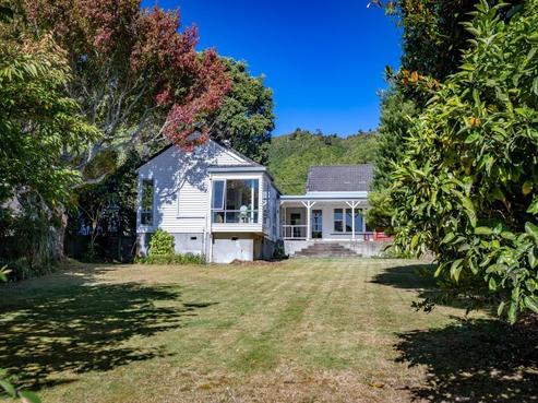 64 Winara Avenue, Waikanae