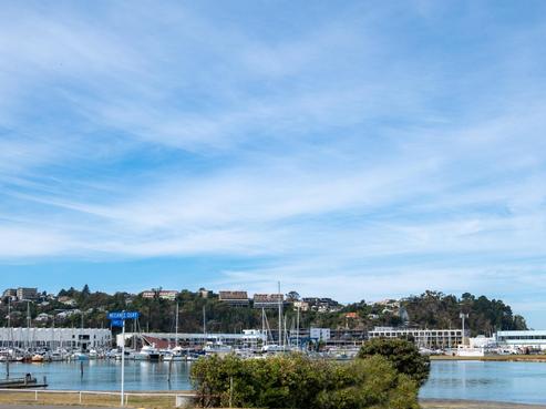 16 Meeanee Quay, Westshore