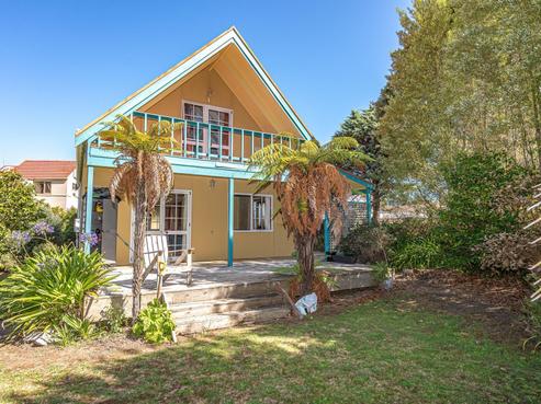 8 Aiken Road, Saint Johns Hill