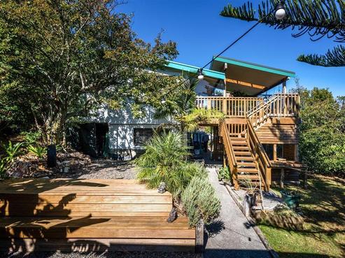 8 Waitai Road, Ostend