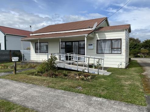 8 Bath Street, Eltham
