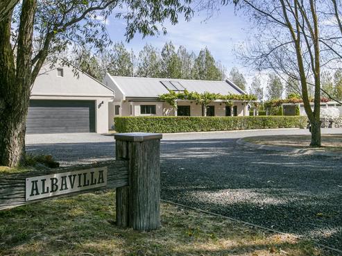 104 Oxford Street, Martinborough