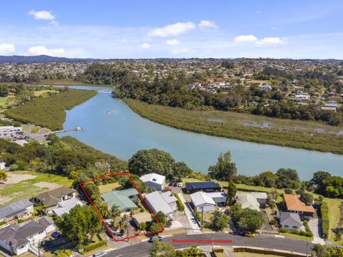 14 Renata Crescent, Te Atatu Peninsula