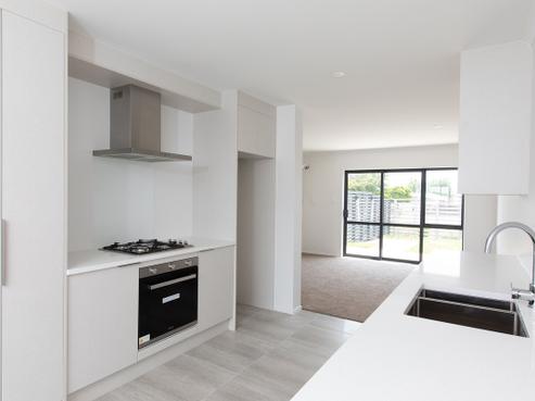 30 Biplane Street, Takanini