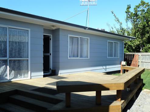 715C Elm Road, Akina