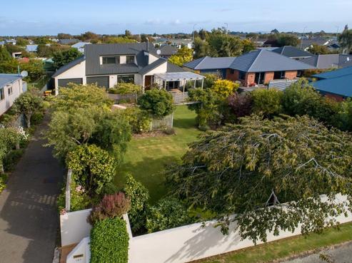 129 Newcastle Street, Windsor