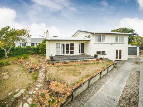 38 Holdsworth Avenue, Milson