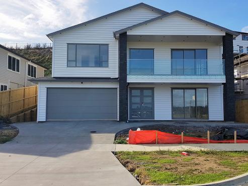 132 Arran Point Parade, Orewa