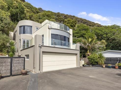 205 Muritai Road, Eastbourne