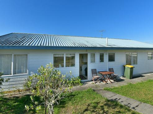 38 Charlotte Street, Stanmore Bay