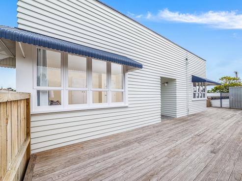 1/618 Beach Road, Browns Bay