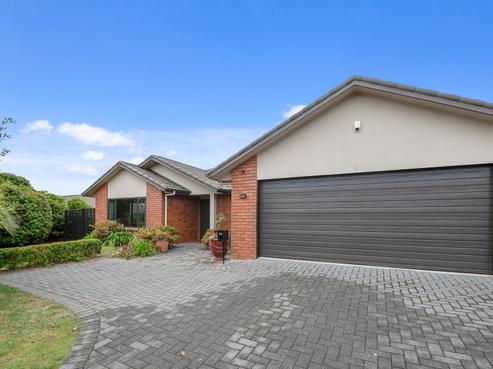 36 Owhatiura Drive, Lynmore