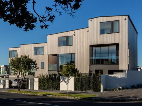 2/49 Lemington Road, Westmere