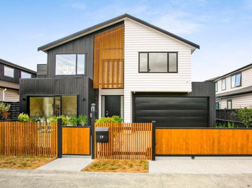 19 Tawatawa Street, Long Bay