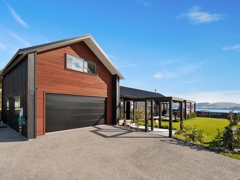 42 Botanical Heights Drive, Waipahihi