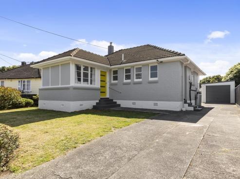 39 Peck Street, Taita